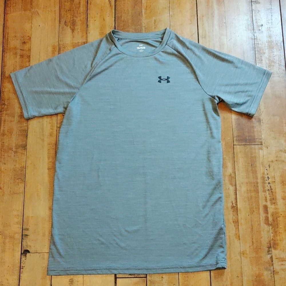 Under Armour Shirt XL Youth Gray Dri Fit Loose UM YXL Activewear Soccer Sports